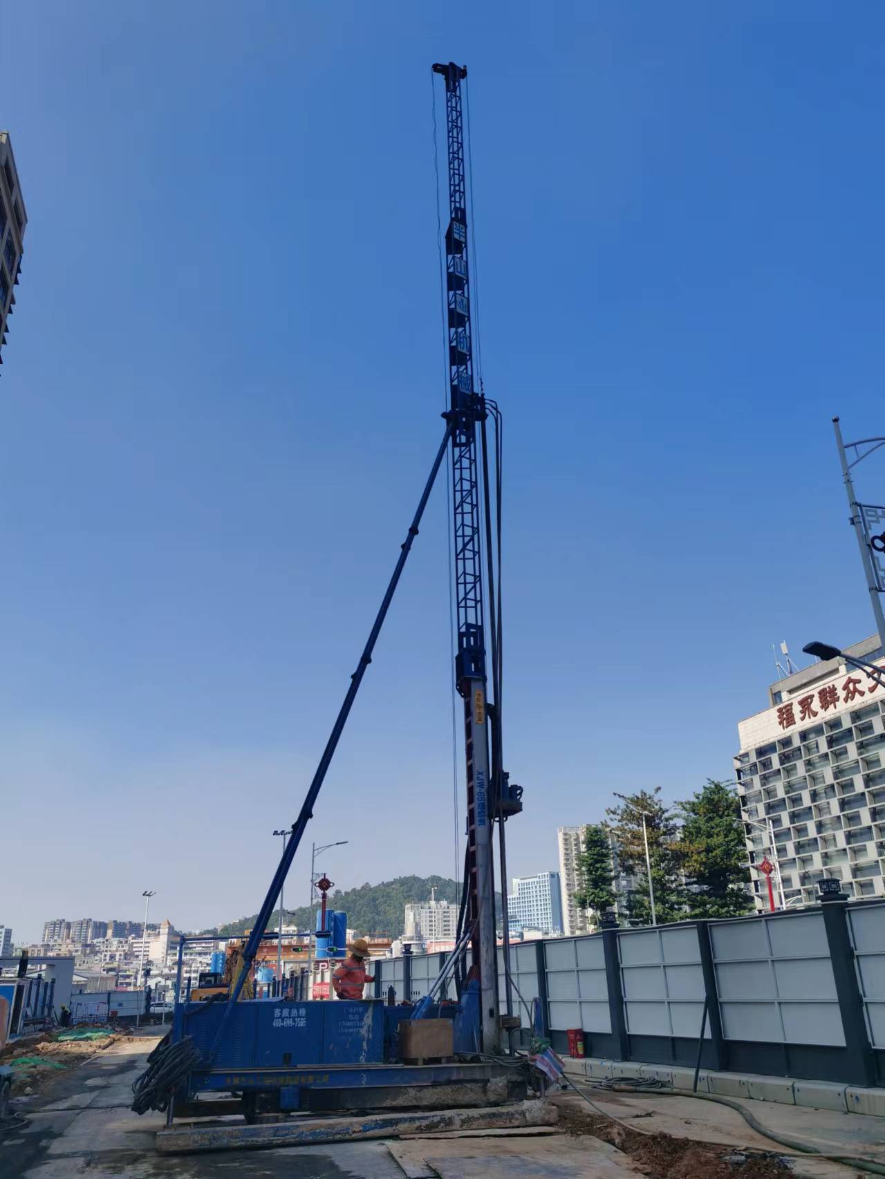 三重管高压旋喷桩机